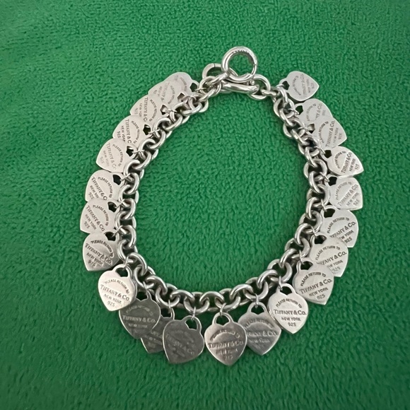 Tiffany & Co - Picture 1 of 3